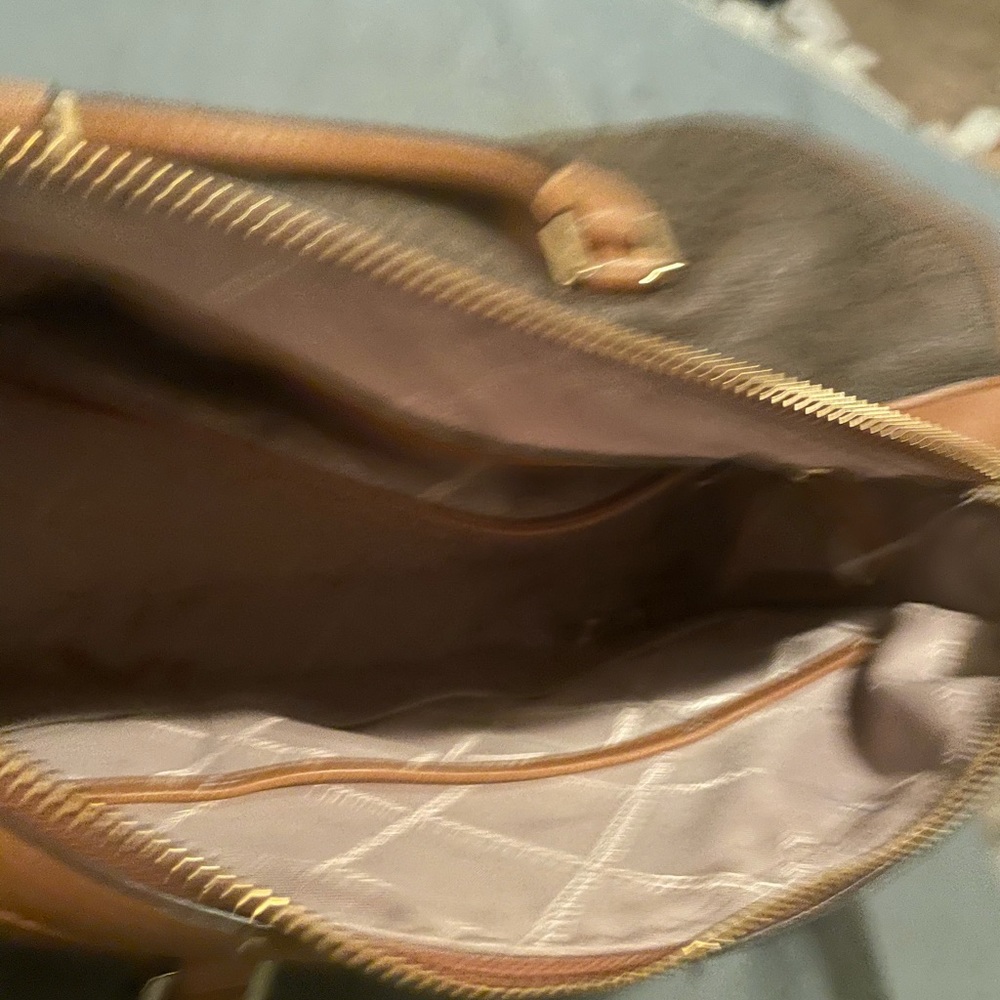 Purse - Picture 5 of 10
